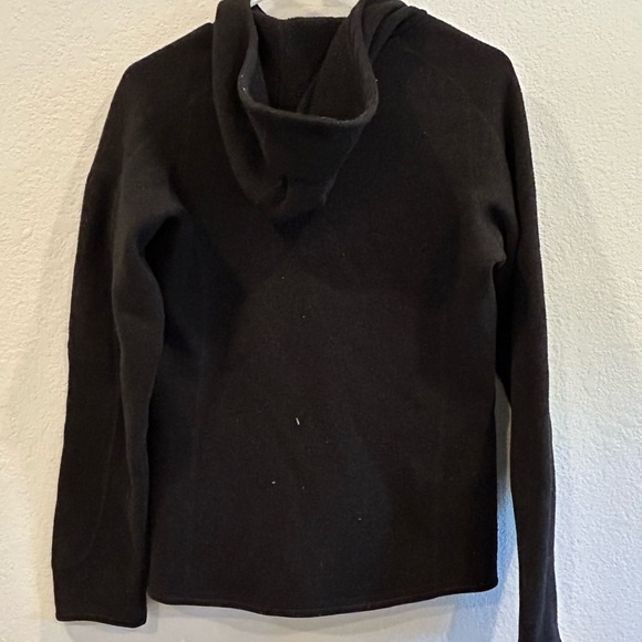 Patagonia Better Sweater zip up jacket with hood size medium - Picture 3 of 3